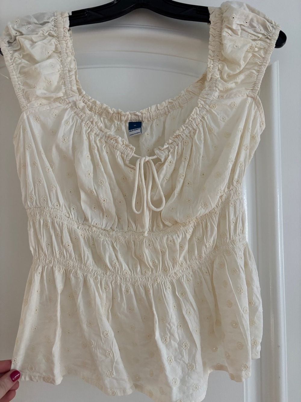 Eyelet top